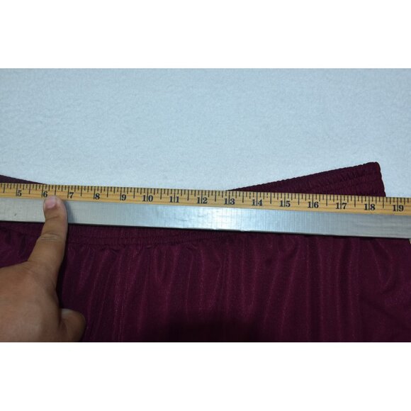 Under Armour Mens Shorts Size XXL Maroon Running Athletic Workout Pockets -Flaws - Picture 9 of 10